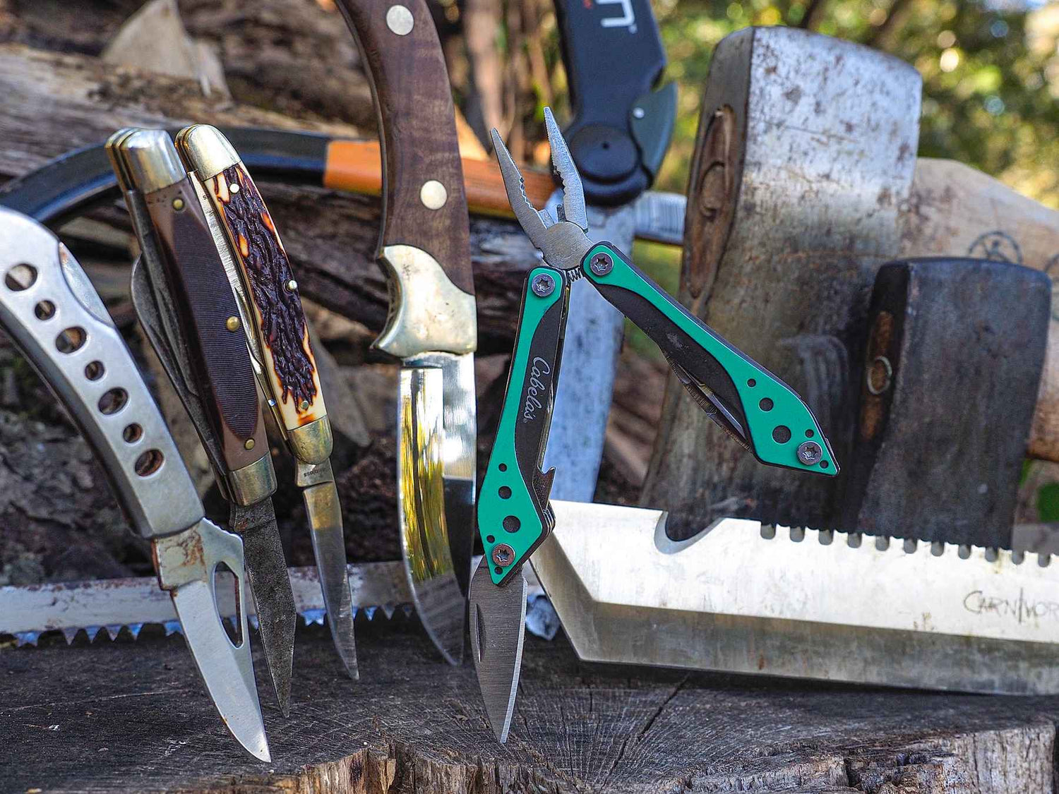 KNIVES AND CUTTING TOOLS